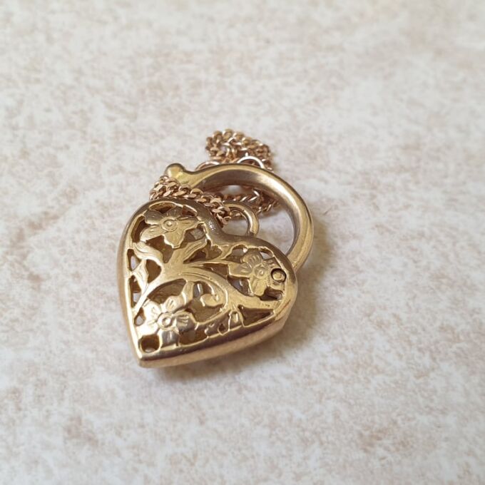 Flower Design Heart Padlock in 9ct Gold