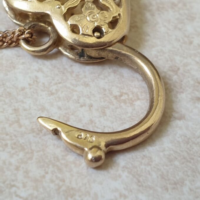 Flower Design Heart Padlock in 9ct Gold