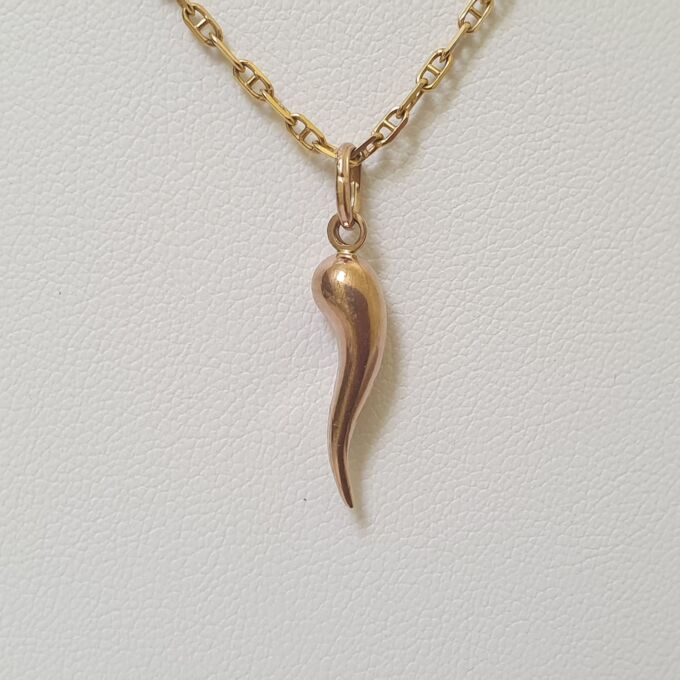 Cornicello Horn charm pendant in 9ct Gold
