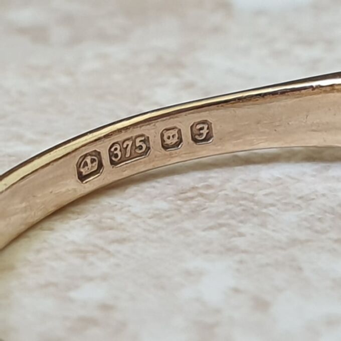 Sapphire and Diamond Ring in 9ct Gold