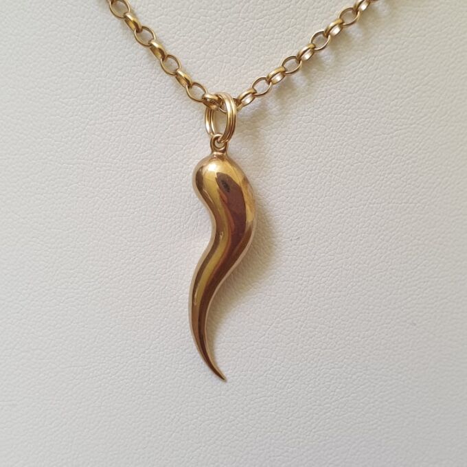 Large Cornicello Horn in 9ct Gold - Gems Afire - Vintage Jewellery UK