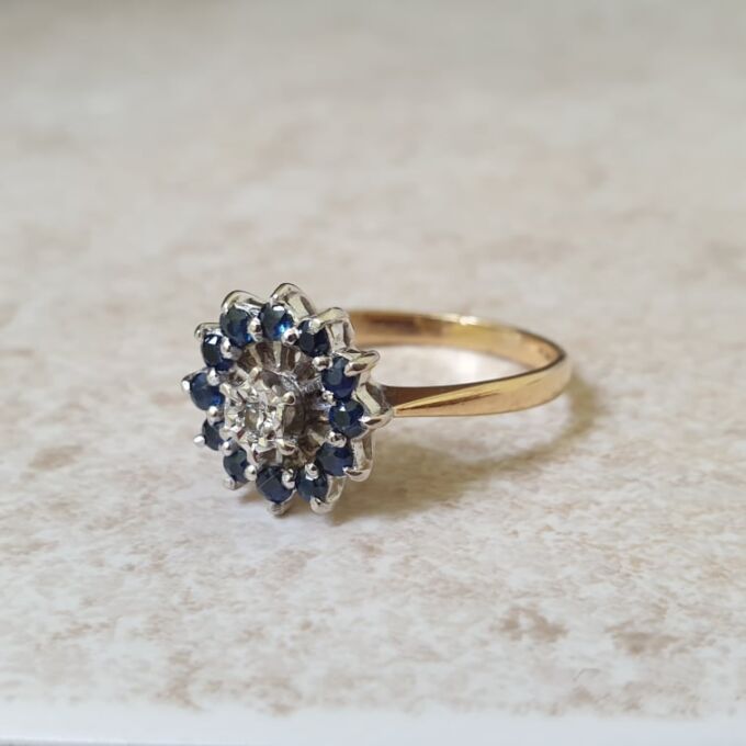 Striking Sapphire and Diamond Ring in 18ct Gold