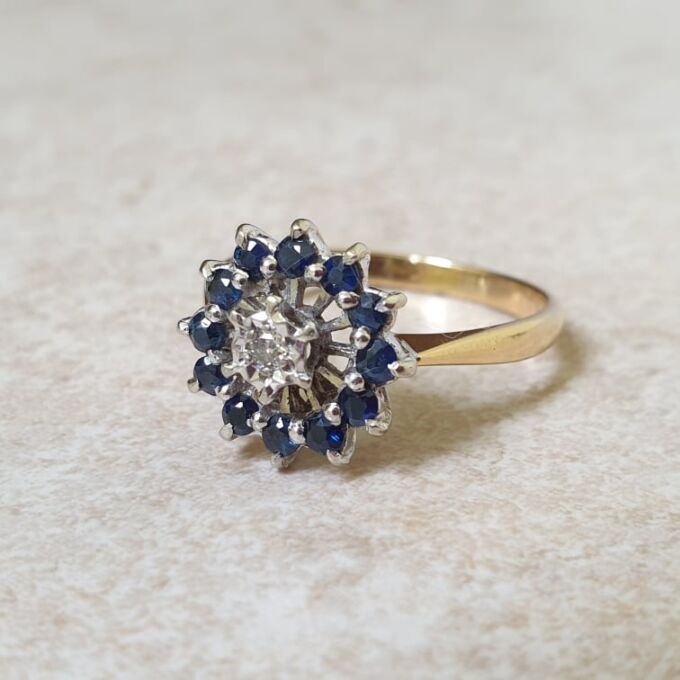 Striking Sapphire and Diamond Ring in 18ct Gold