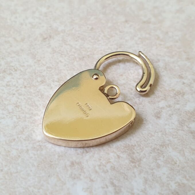 Engraved Padlock in 9ct Gold