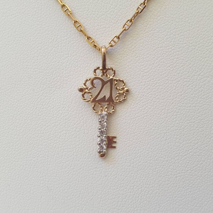 21 Pendant in 9ct Gold