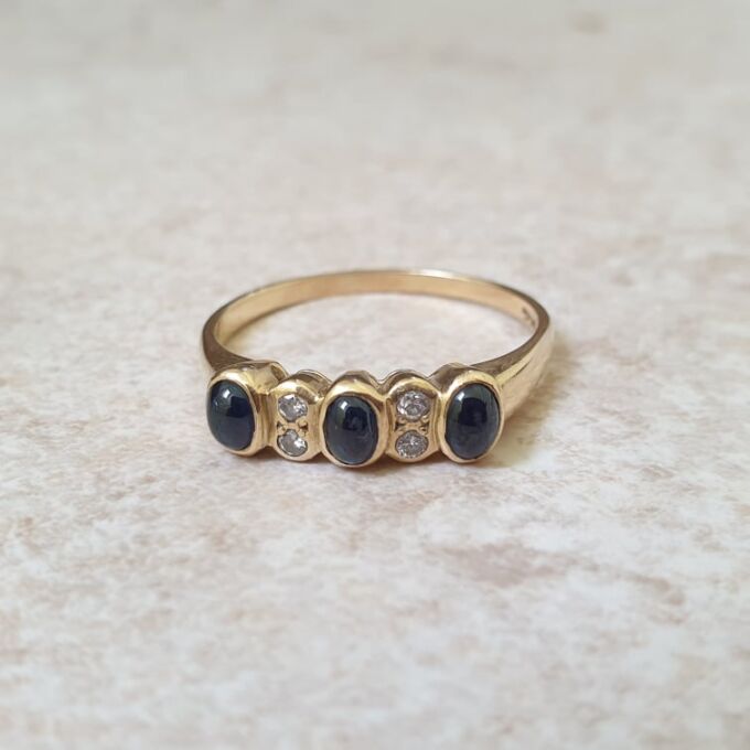 Cabochon Sapphire and Diamond Ring in 18ct Gold