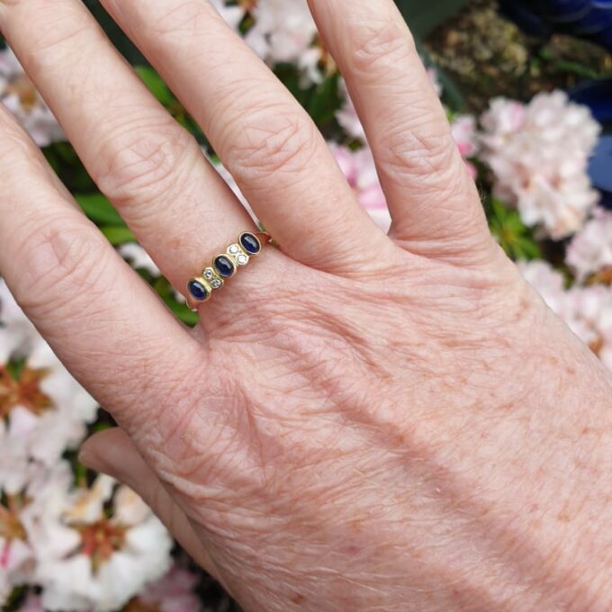 Cabochon Sapphire and Diamond Ring in 18ct Gold