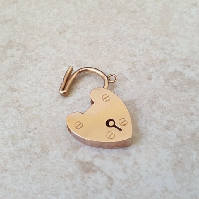 Plain Heart Padlock in 9ct Rose Gold