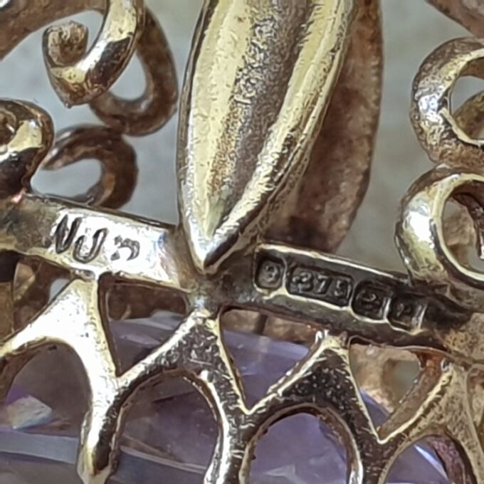 Amethyst Fob Pendant in 9ct Gold