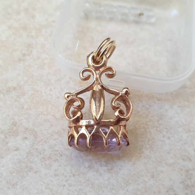 Amethyst Fob Pendant in 9ct Gold