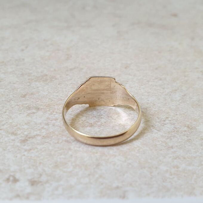 Vintage Signet Ring in 9ct Gold