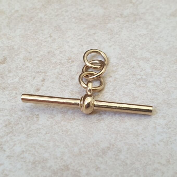 Plain Albert or T Bar Pendant in 9ct Gold