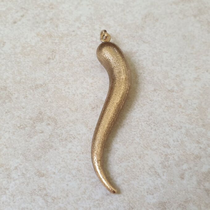 Large Cornicello Horn Pendant in 9ct Gold
