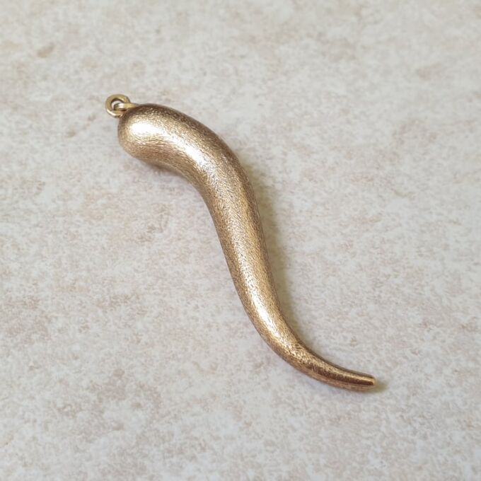 Large Cornicello Horn Pendant in 9ct Gold