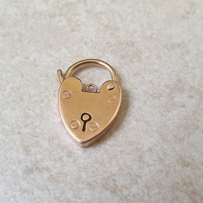 Plain Heart padlock in 9ct Rose Gold