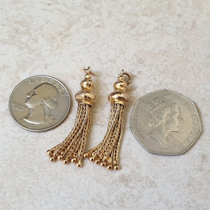 Reserved – Single Ornate Tassel in 9ct Gold