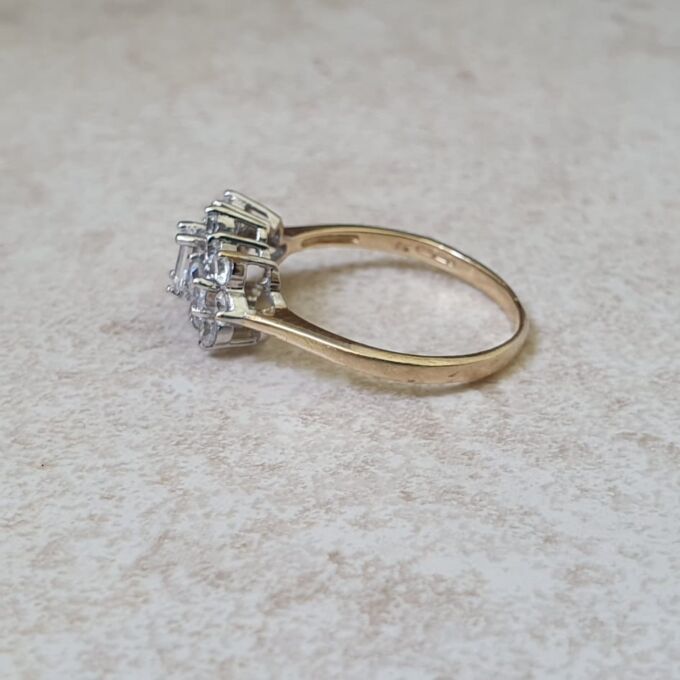Sparkly Boat Ring in 9ct Gold