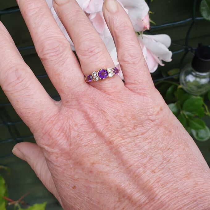 Amethyst Ring in 9ct Gold