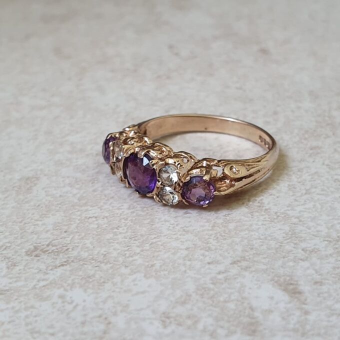 Amethyst Ring in 9ct Gold