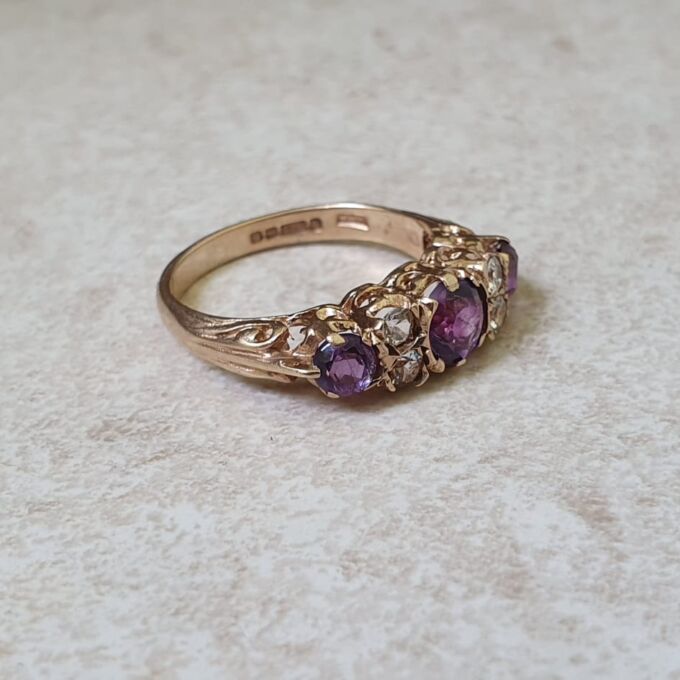 Amethyst Ring in 9ct Gold