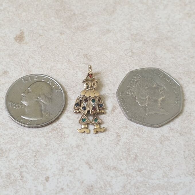 Cheery Clown Pendant in 9ct Gold