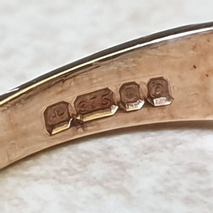 Sapphire and Diamond Ring in 9ct Gold