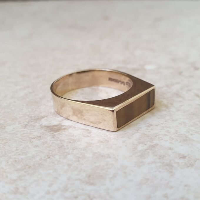 Tigers Eye Signet Ring in 9ct Gold