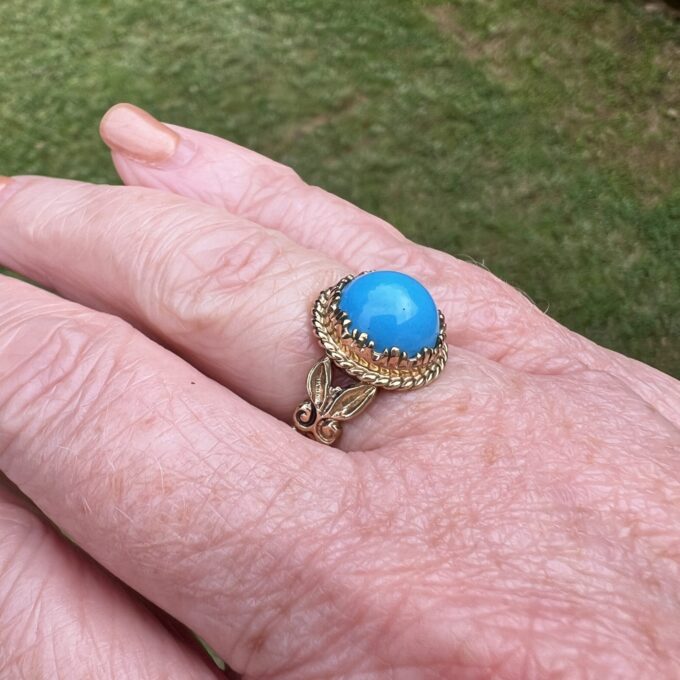 Ornate Turquoise Ring in 9ct Gold