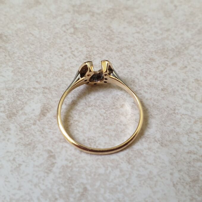 Diamond Set Horse Shoe Ring in 18ct Gold and Platinum