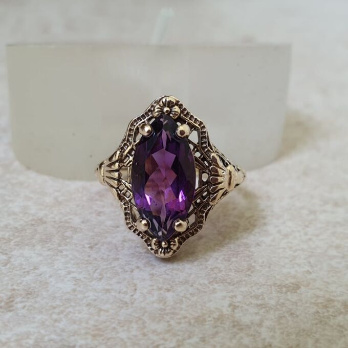 Ornate Amethyst Ring in 9ct Gold