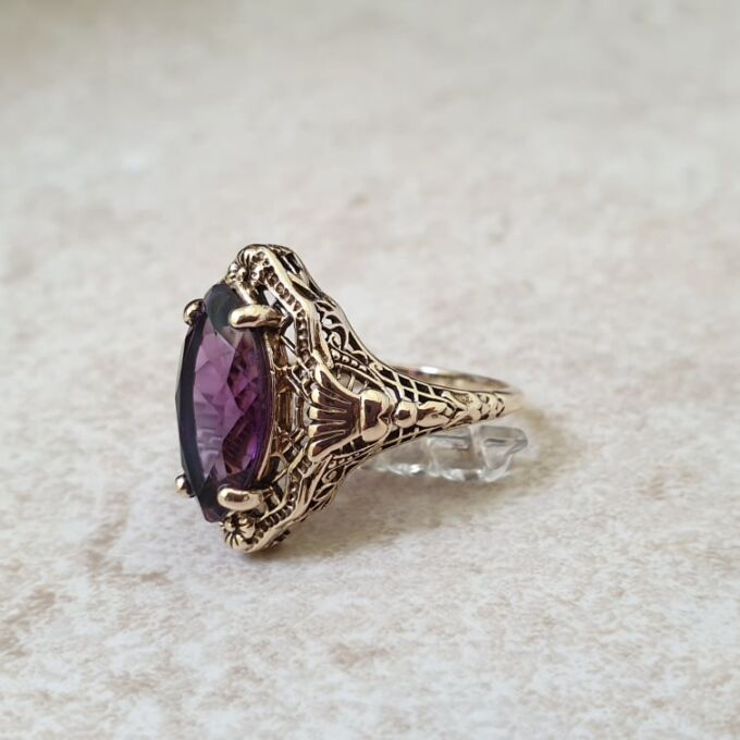 Ornate Amethyst Ring in 9ct Gold
