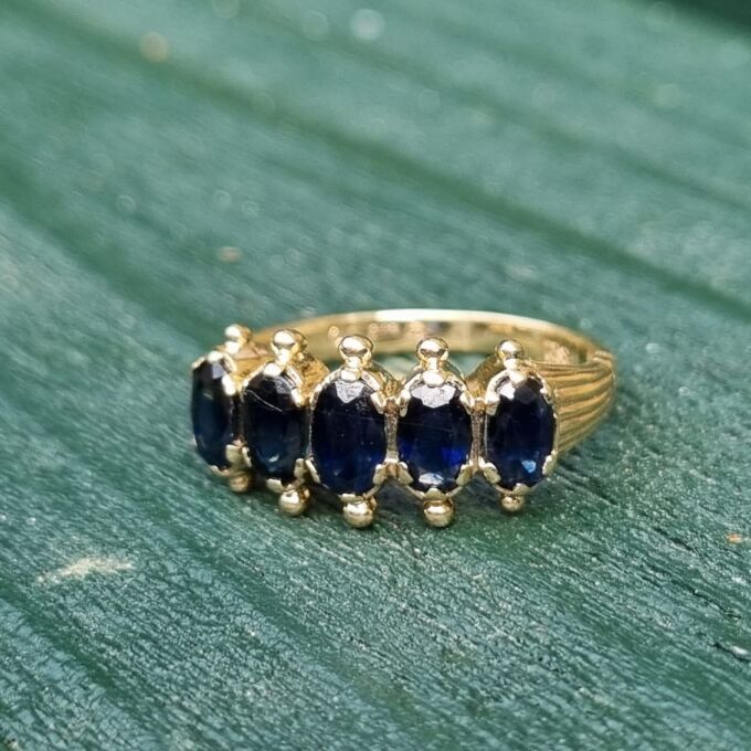 Five Stone Sapphire Ring in 9ct Gold - Gems Afire - Vintage Jewellery UK