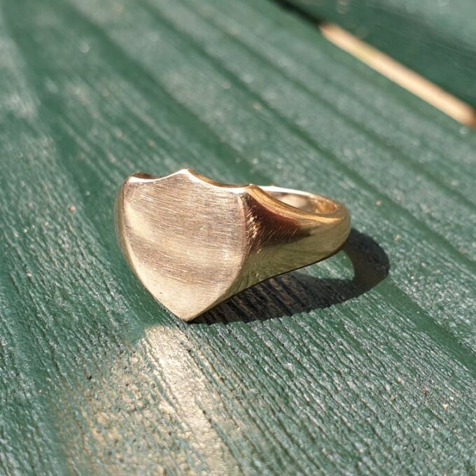 Plain Shield Signet Ring in 9ct Gold
