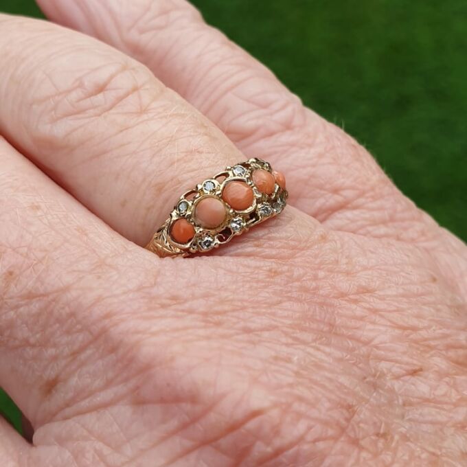 Coral Ring in 9ct Gold