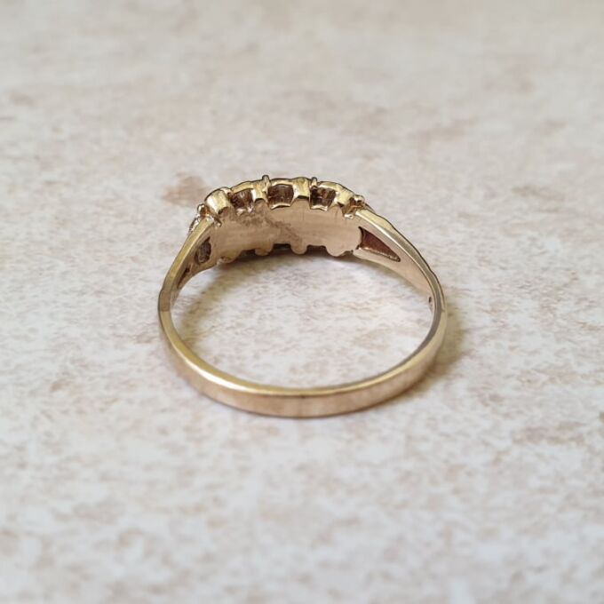 Coral Ring in 9ct Gold