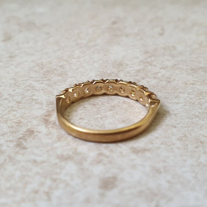 Diamond Stacking Band in 18ct Gold