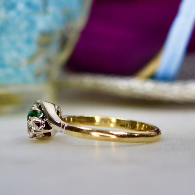 Three Stone Ring in 9ct Gold and Platinum