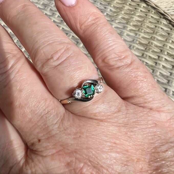 Three Stone Ring in 9ct Gold and Platinum