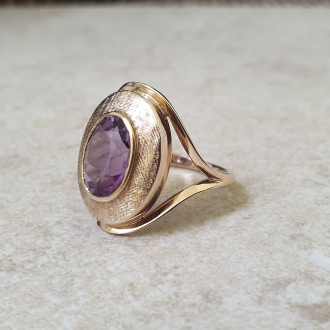 Amethyst Statement Ring in 9ct Gold