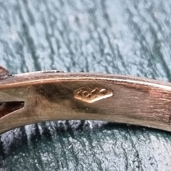 Quirky Ornate Synthetic Spinel Ring in 14ct Gold