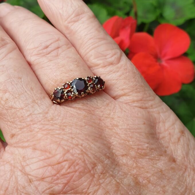 Seven Stone Garnet Ring in 9ct Gold