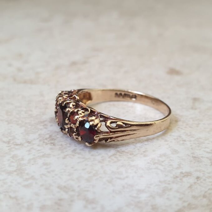 Seven Stone Garnet Ring in 9ct Gold