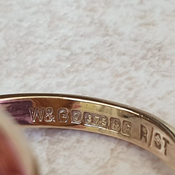 Elongated Tigers Eye Ring in 9ct Gold