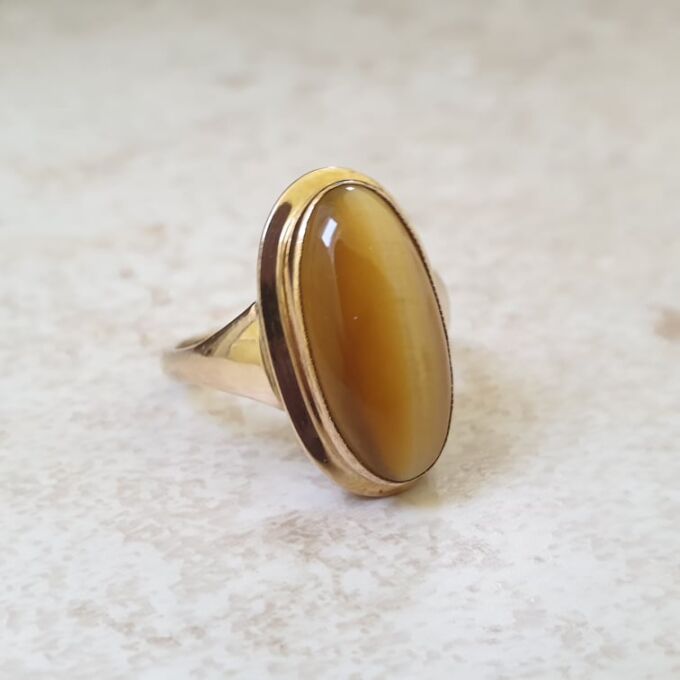 Elongated Tigers Eye Ring in 9ct Gold