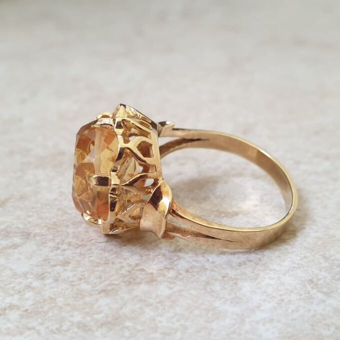 Vibrant Synthetic Yellow Sapphire Ring in 18ct Gold