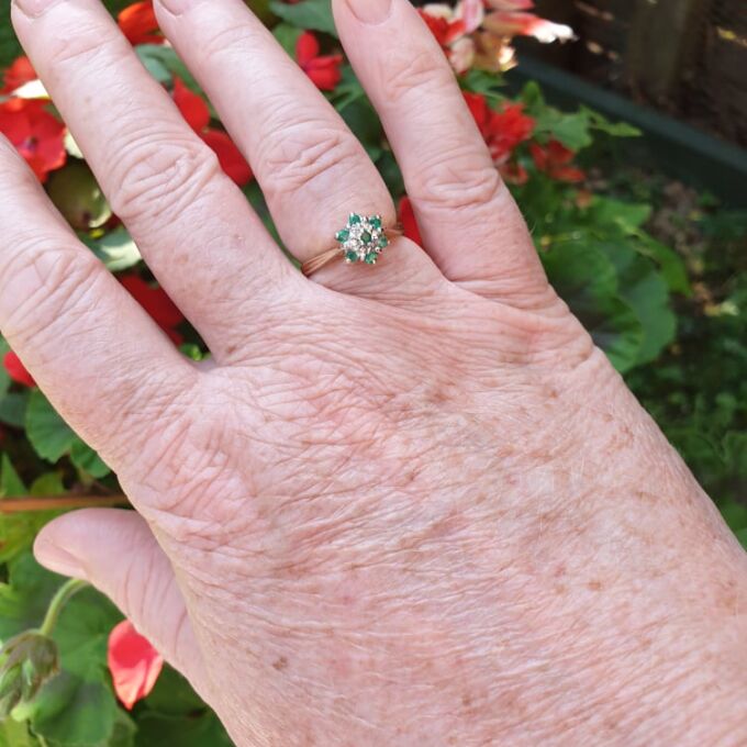 Emerald & Diamond Cluster Ring in 9ct Gold