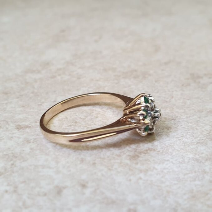 Emerald & Diamond Cluster Ring in 9ct Gold