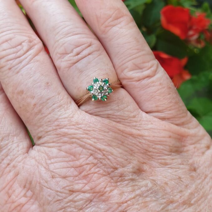 Emerald & Diamond Cluster Ring in 9ct Gold