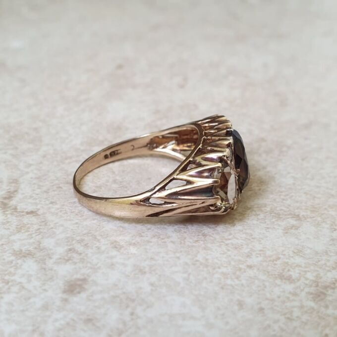 Quartz Ring in 9ct Gold