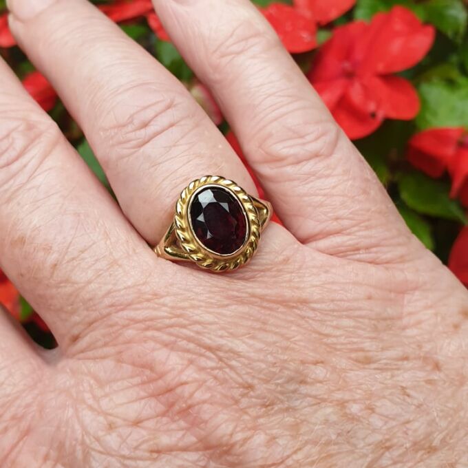 Heavyweight Garnet Solitaire Ring in 9ct Gold